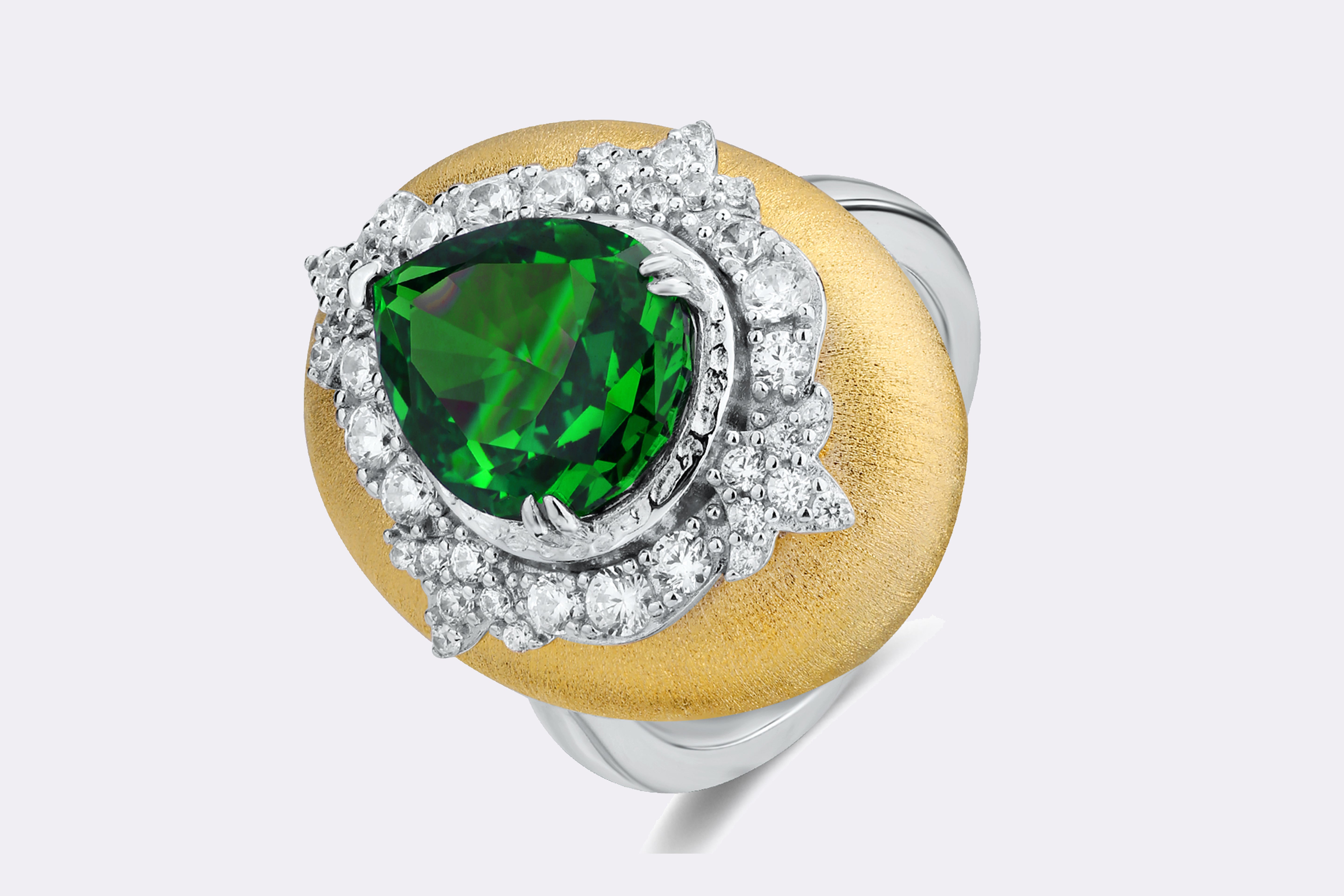 Emerald Majesty Halo Ring 