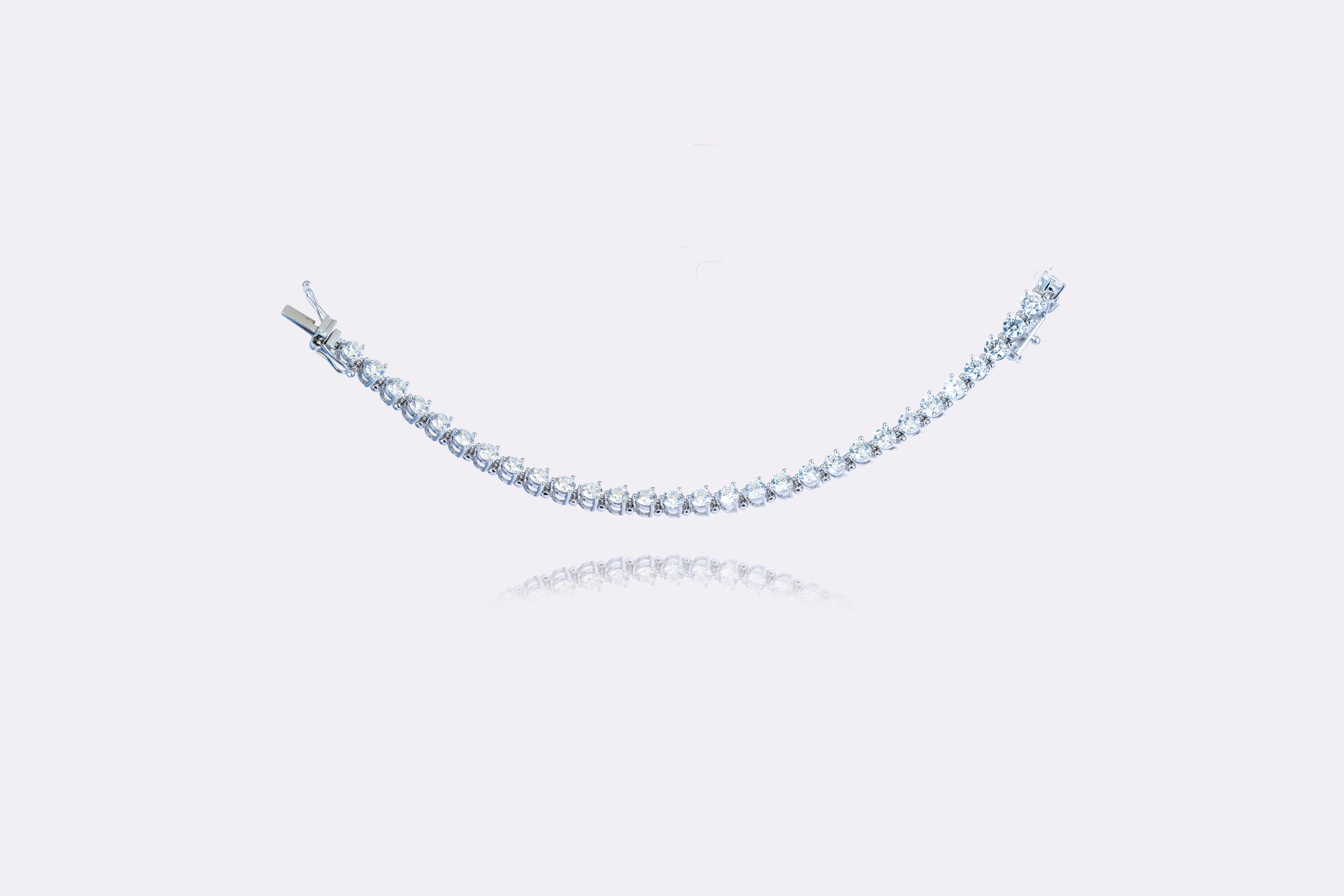 Eternal Sparkle: Timeless Diamond Bracelet 