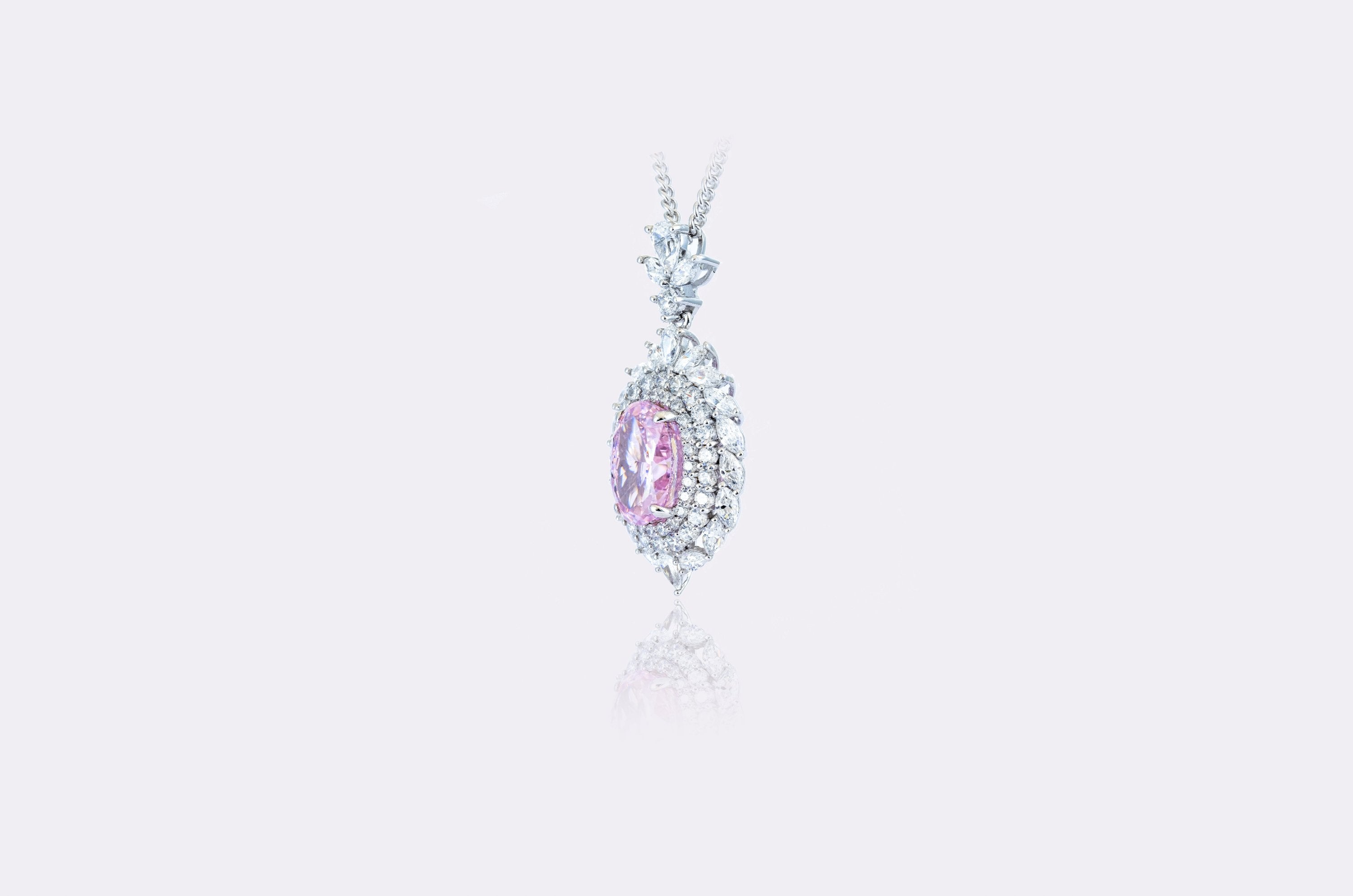 Exquisite Pink Diamond Pendant Necklace