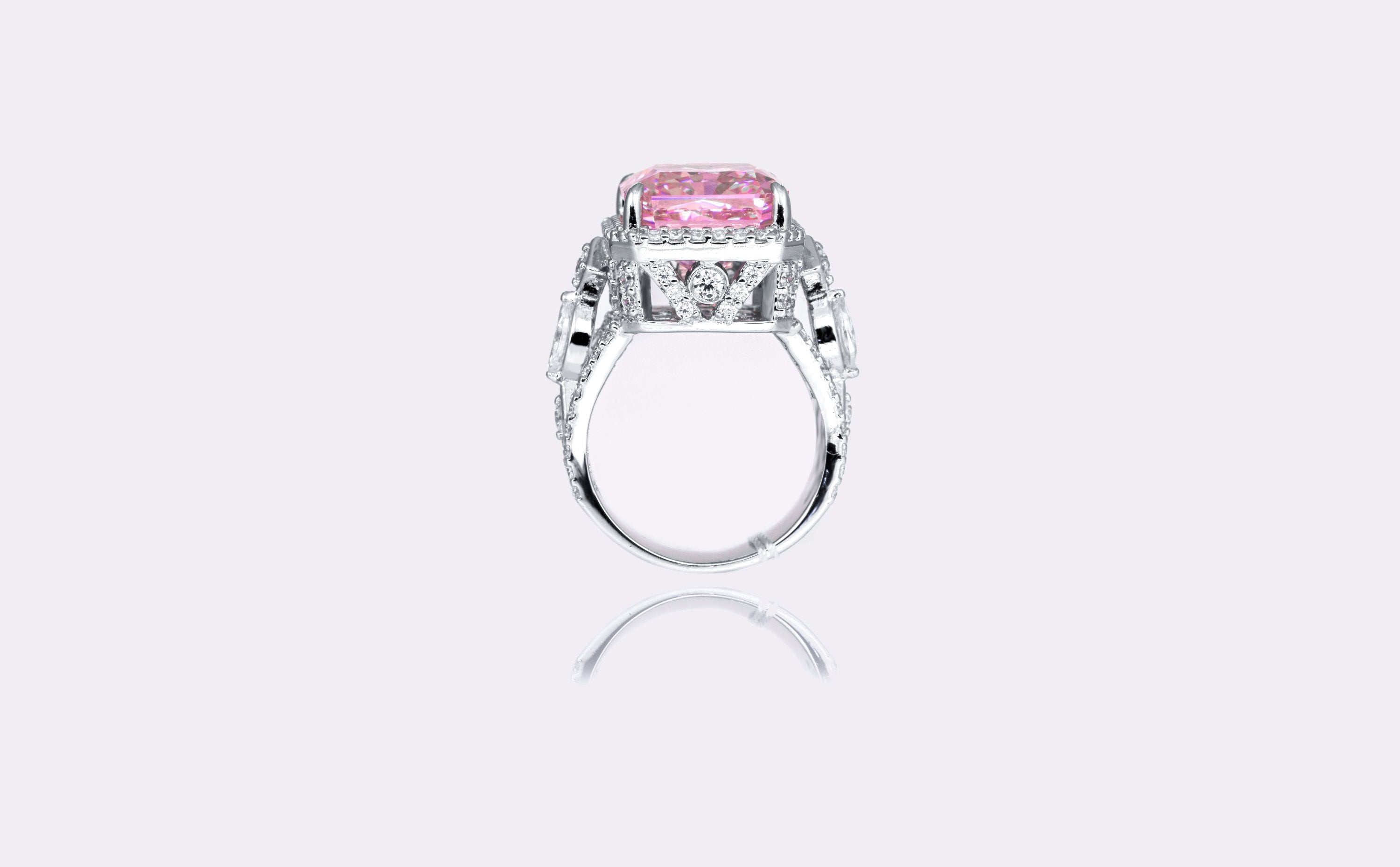 Exquisite Pink Diamond Ring