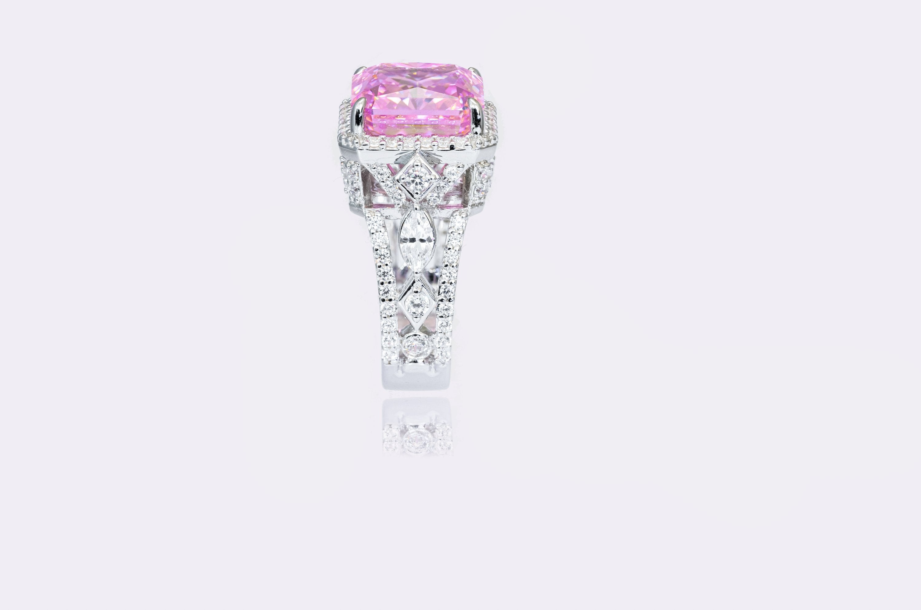 Exquisite Pink Diamond Ring 1