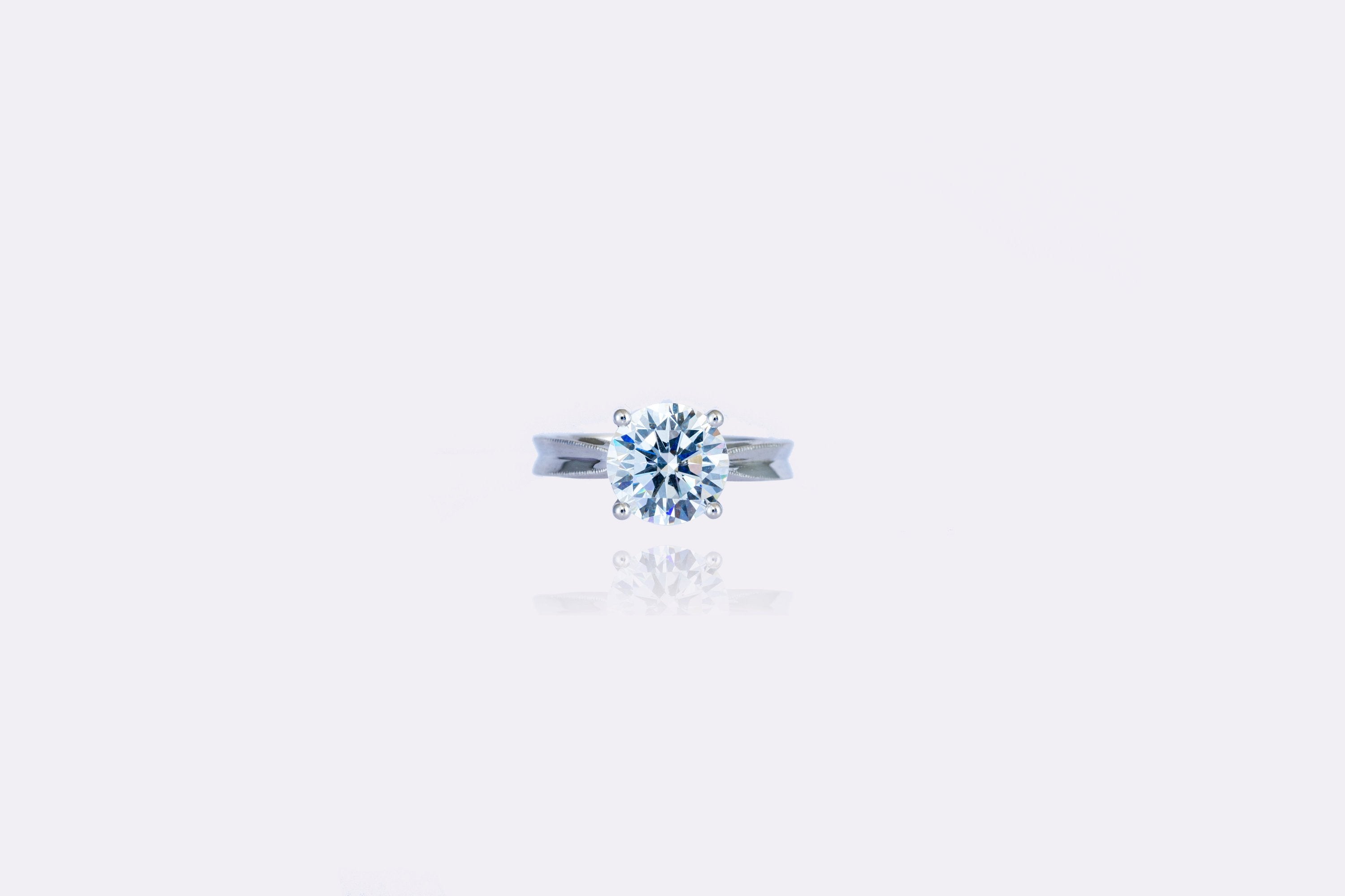 Minimalist Round-Cut Diamond Engagement Ring