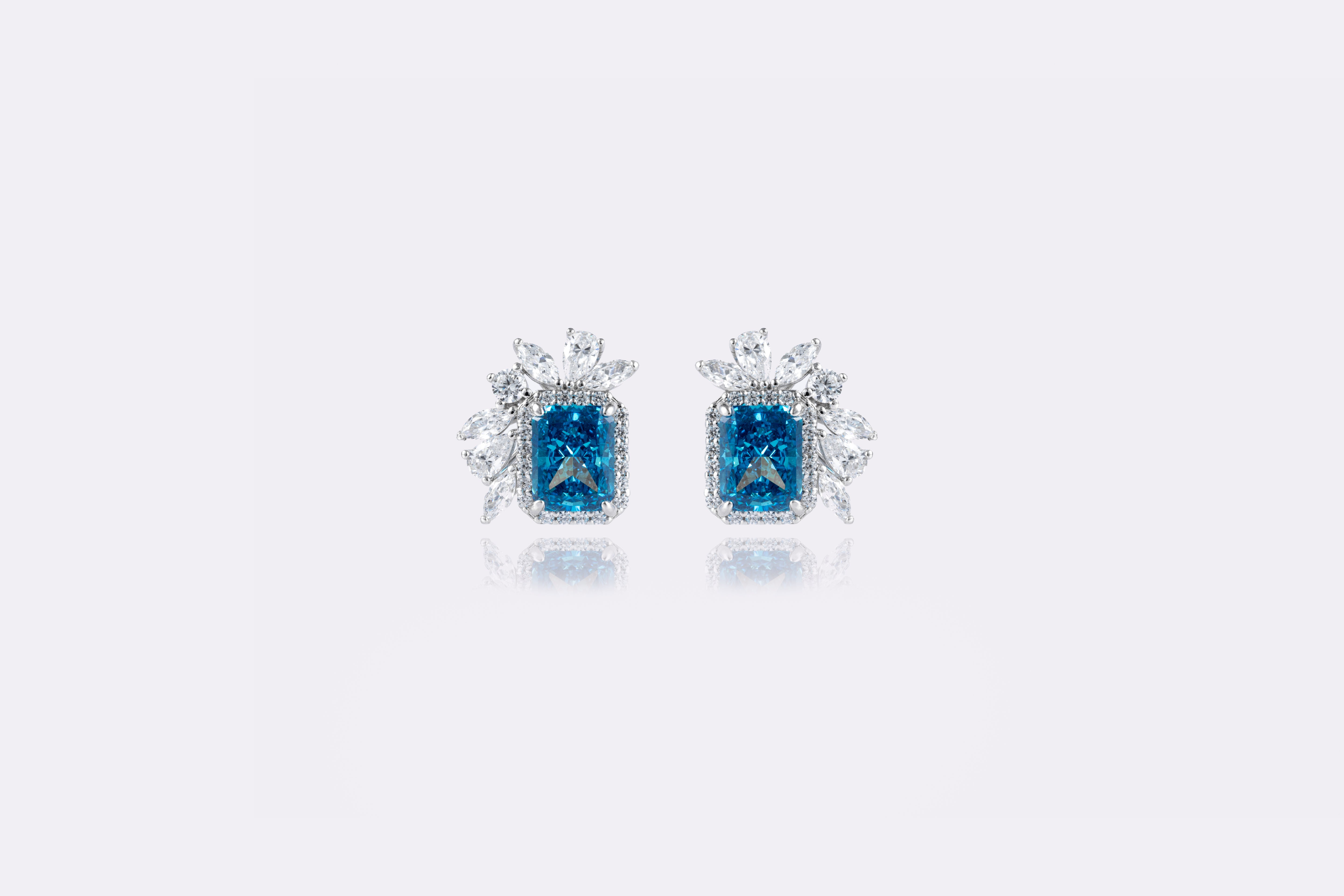 Ocean Whisper: Artful Aquamarine Earrings