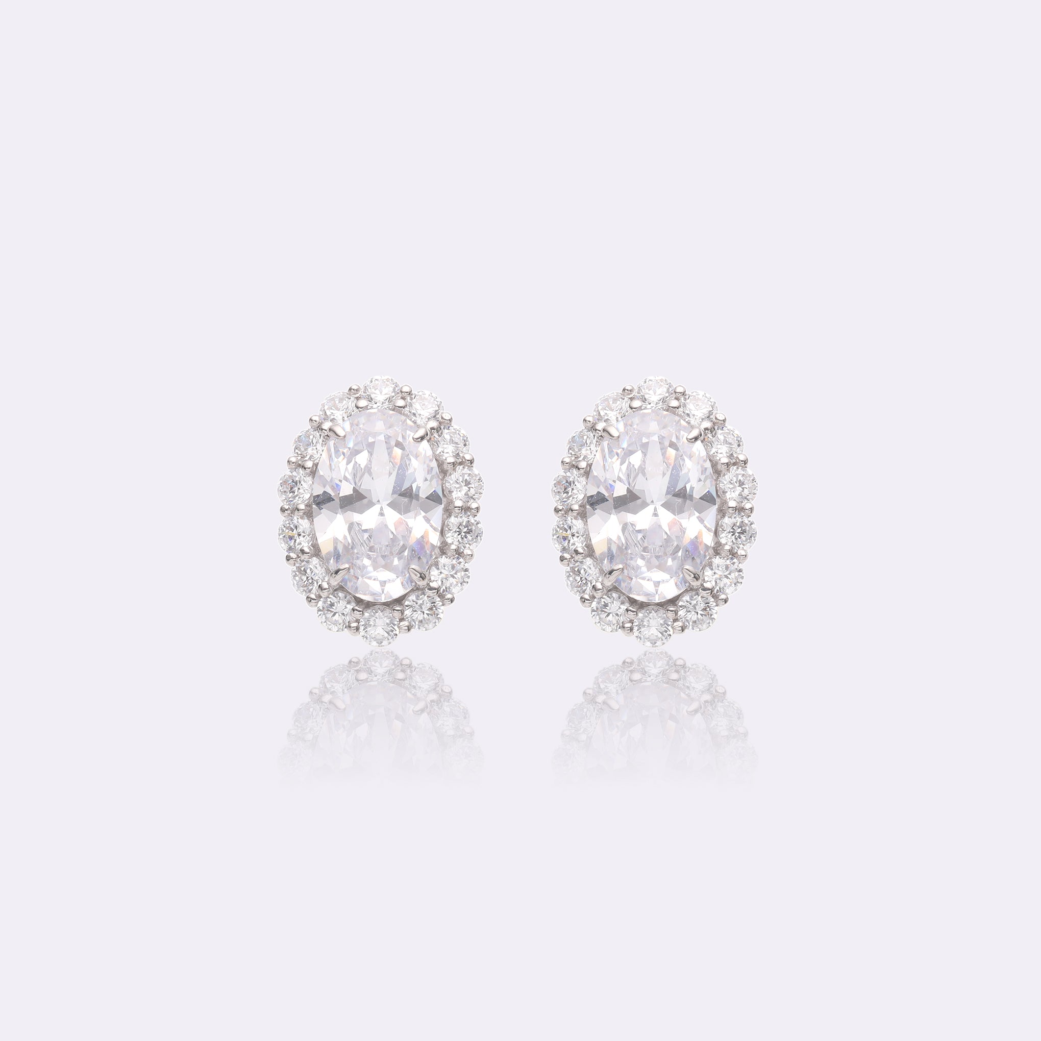 Timeless Elegance: Lab-Grown Oval-Cut Earrings