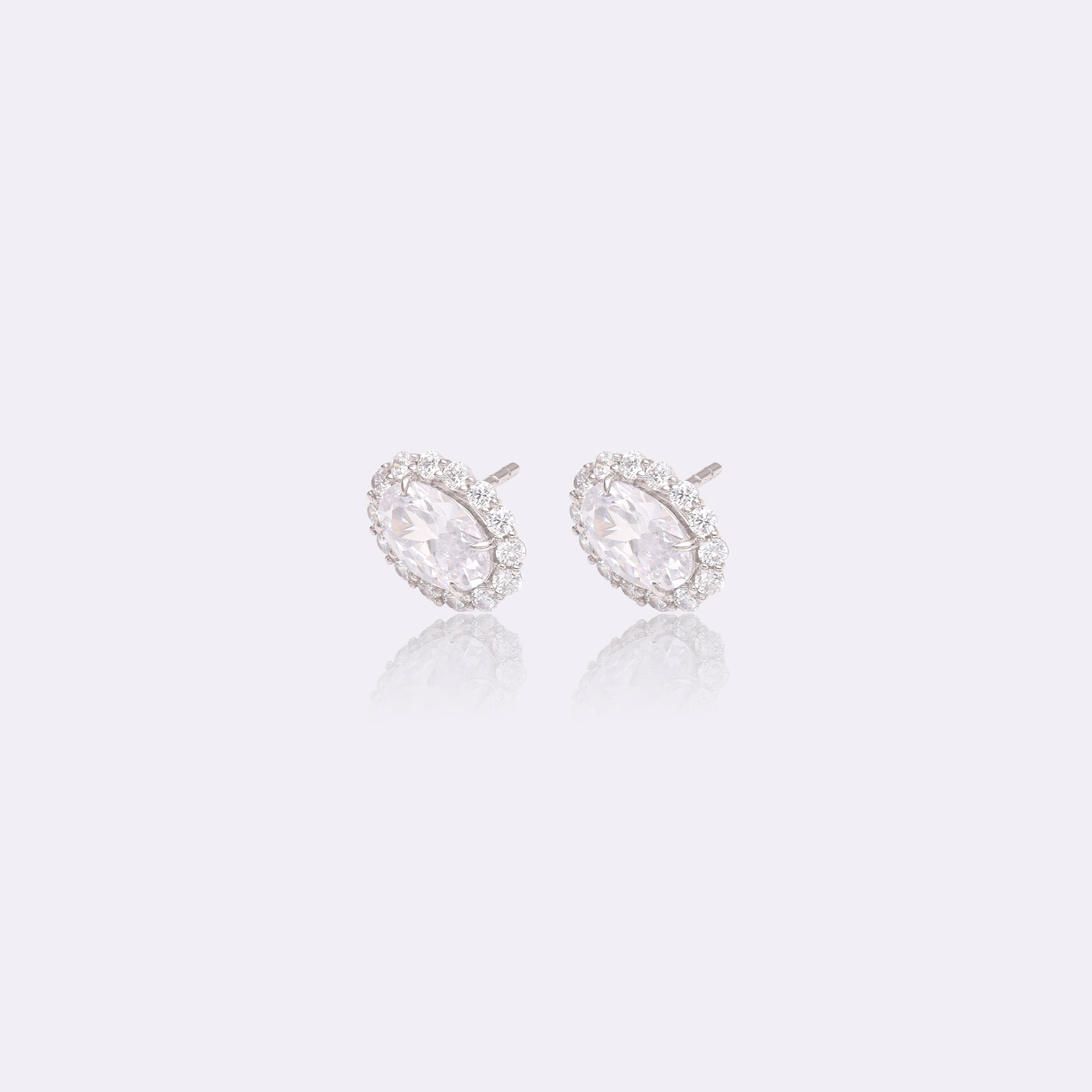 Timeless Elegance: Lab-Grown Oval-Cut Earrings